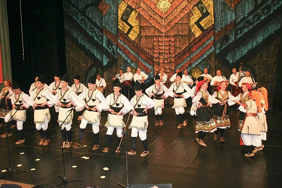 Акция „Деца в риск" събра 8500 лева