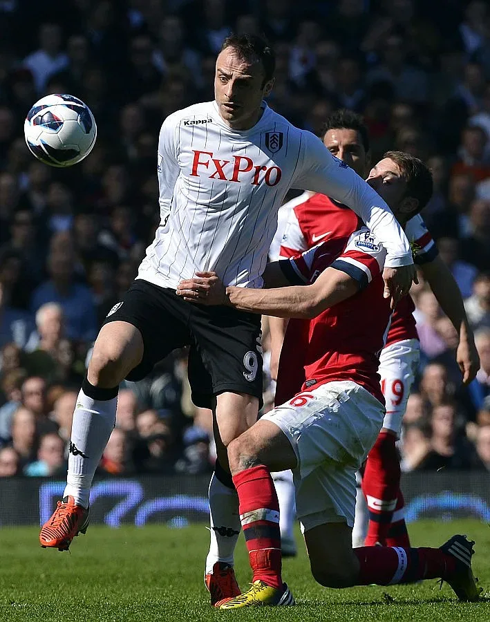 Пиенаар: Няма как да подценим "Фулъм", Бербатов е там