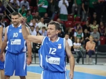 Скандал в "Берое" с Жоро Младенов