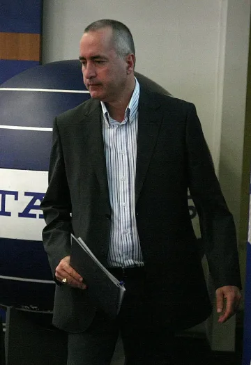 Хотелиери поискаха оставката на Иво Маринов