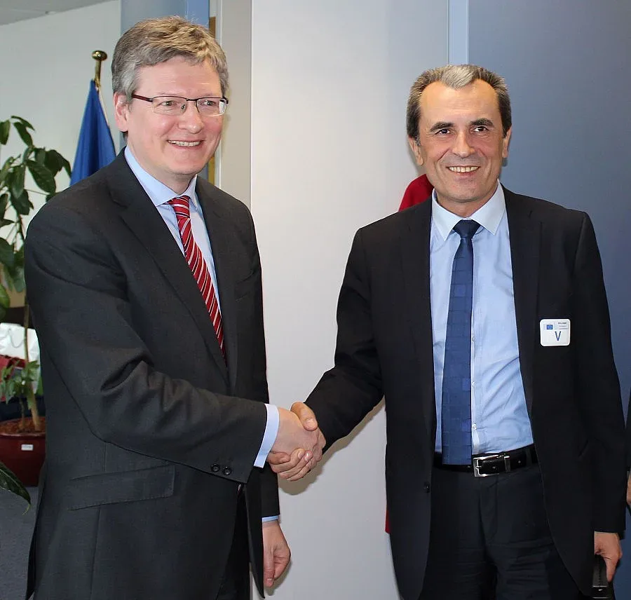 Орешарски: ЕК ни подкрепя в борбата срещу безработицата