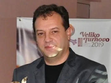 Панов поиска "Хемус" да минава край Търново