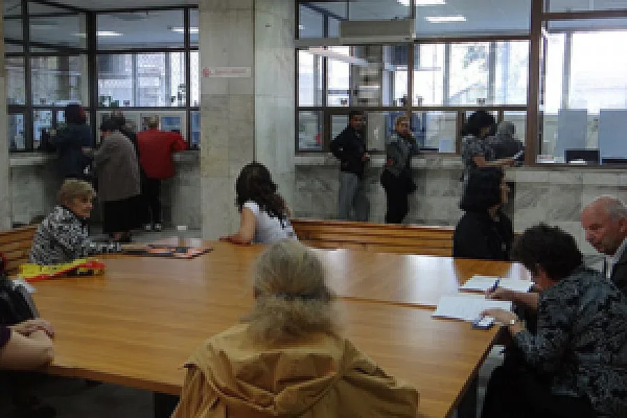 Изплащат майските пенсии в съкратен срок