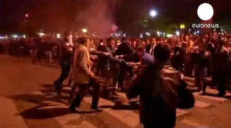 Сблъсъци в Париж против еднополовите бракове