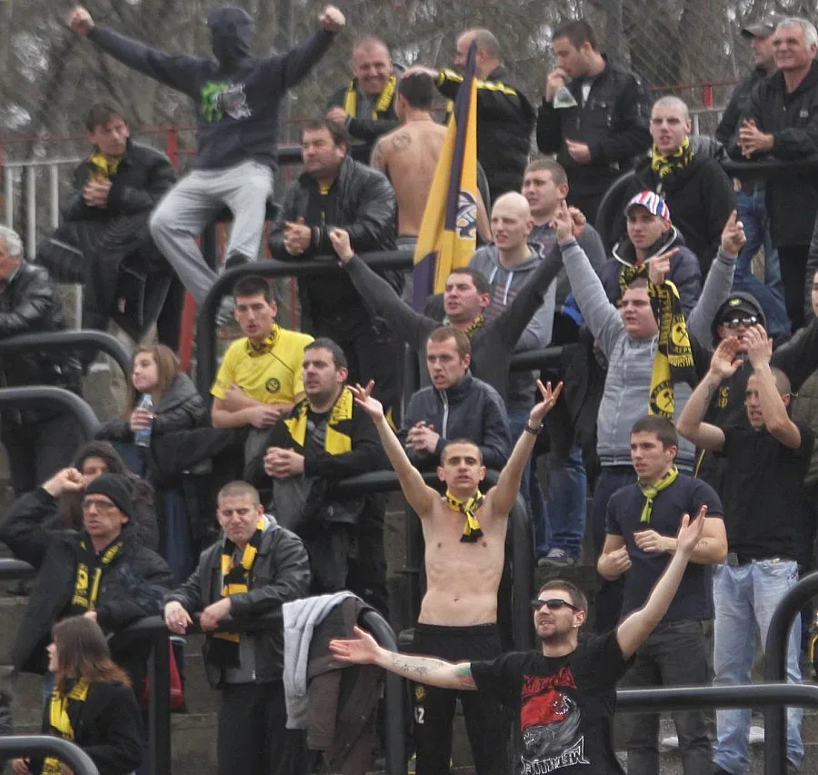 Глобиха "Миньор" с 11 000 лева