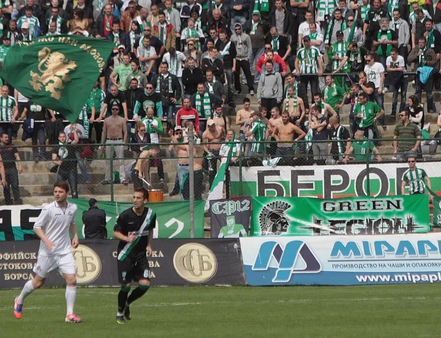 Кривия: Избиха ми зъбите, не говоря