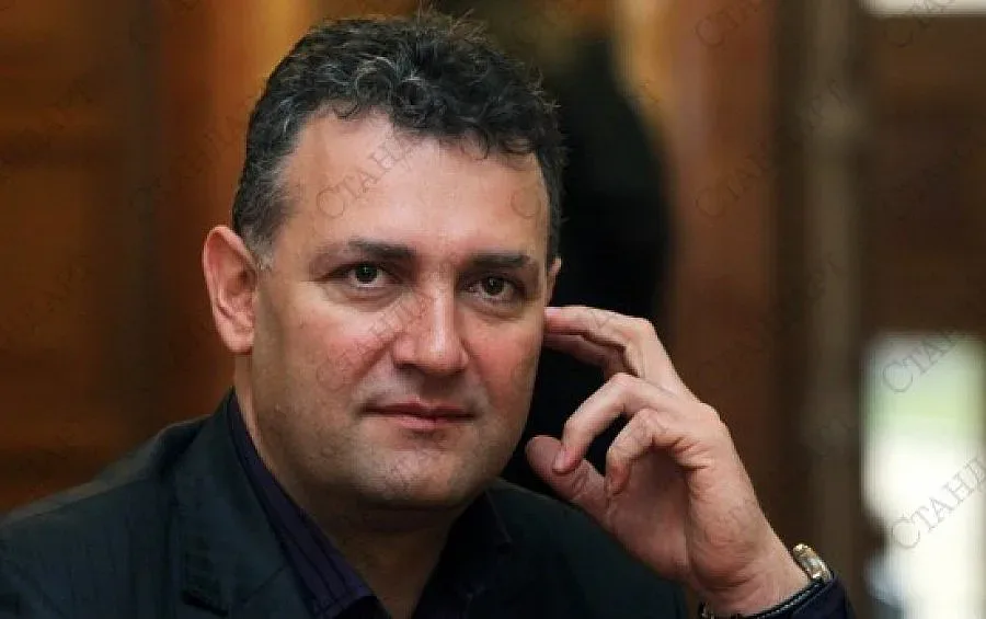 Министър с опит в агентурата влиза в БЕХ