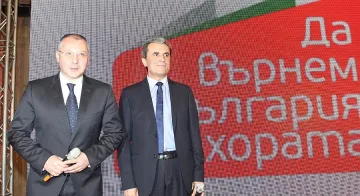 Орешарски не вярва на спасението на Дянков от кризата