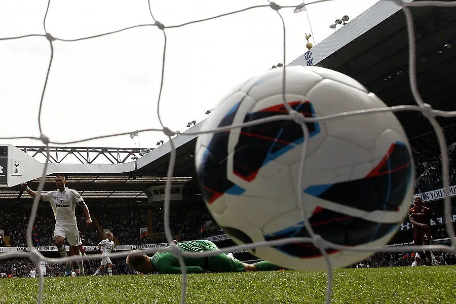 "Юнайтед" с шанс за титлата още в понеделник