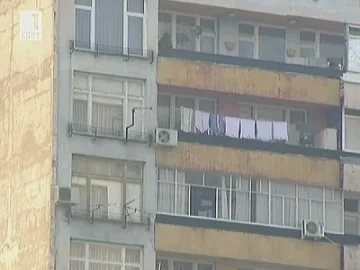 Узаконяват остъклените балкони 