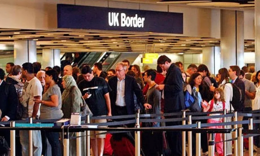 Би Би Си: Няма опасност от наплив на българи и румънци