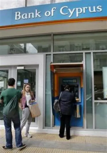 Въведоха 27.5% данък върху депозит в Кипър