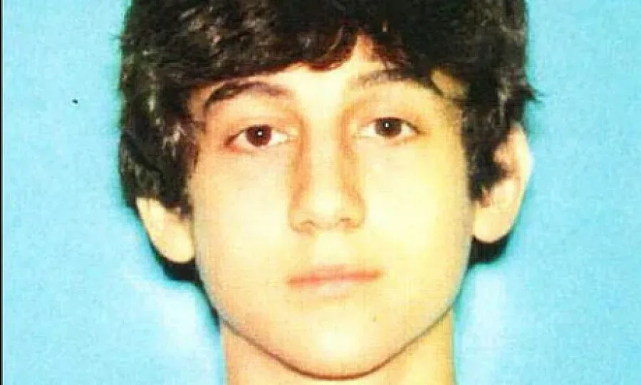 ФБР: Царнаев е в съзнание и помага на следствието