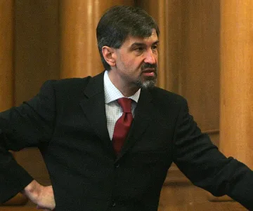 И посланикът ни в Лондон се скара на Найджъл Фарадж
