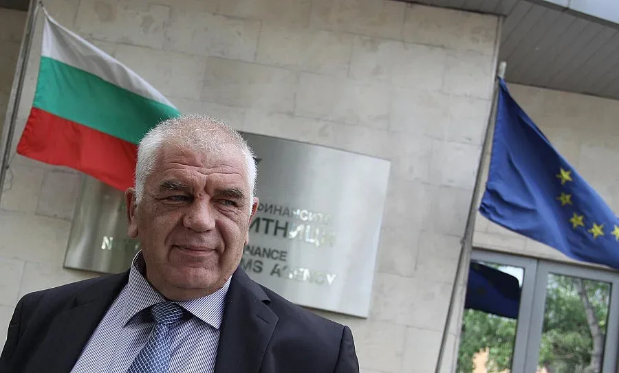 „Лукойл“ се оплака от Ваньо Танов