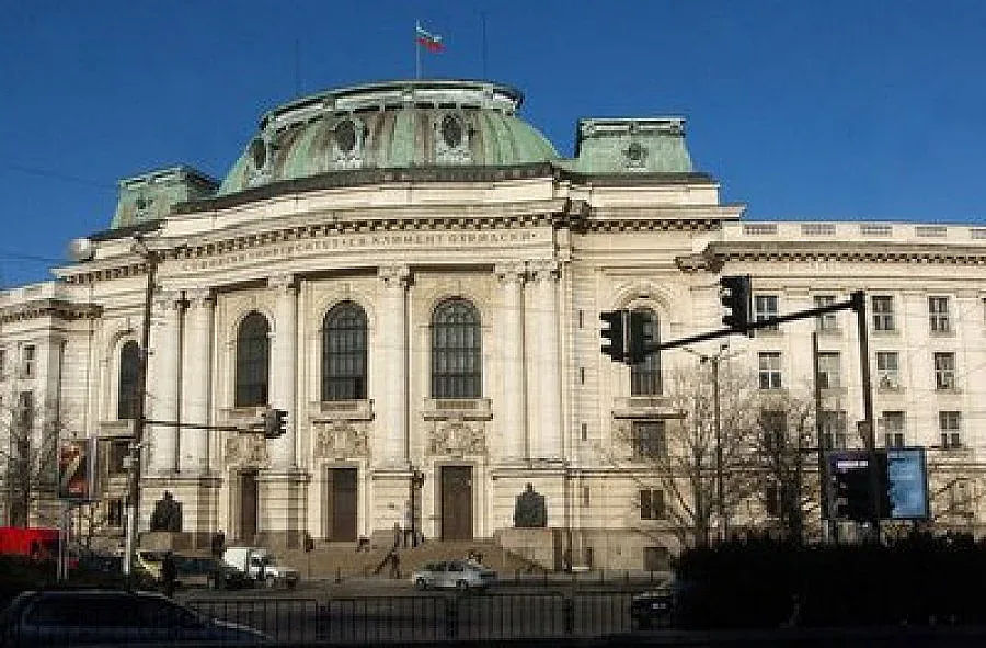 1317 кандидат-студенти на изпит по история в СУ