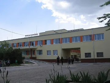 Постни кюфтета натровиха цяла фабрика