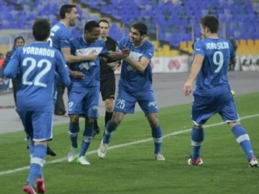 На почивката: "Левски" води на "Литекс"