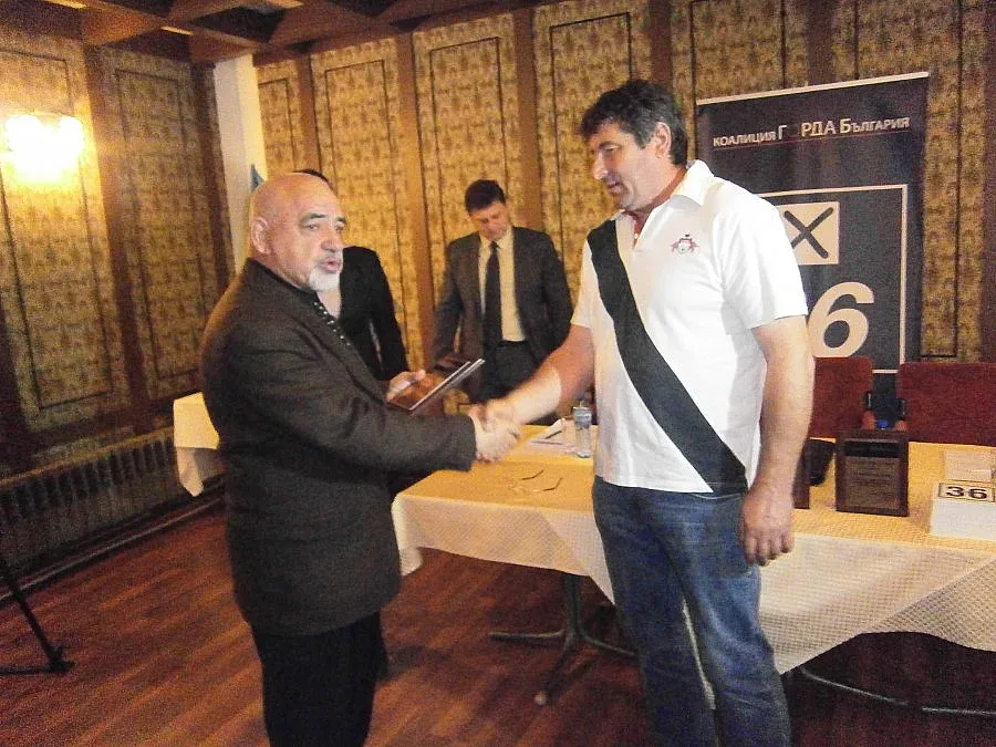 Наградиха коиловските братя за доблест