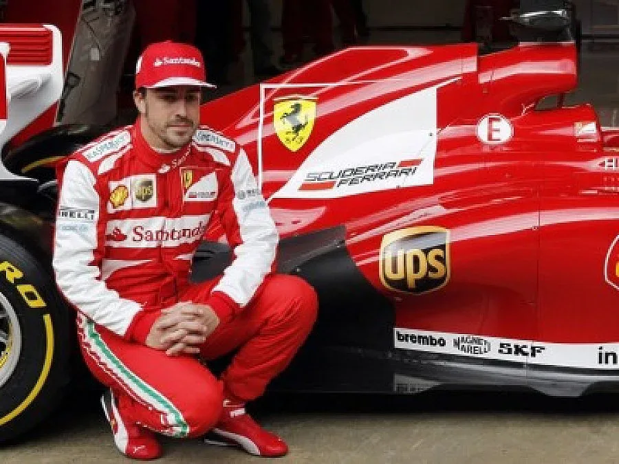 Алонсо най-бърз преди квалификацията в Бахрейн