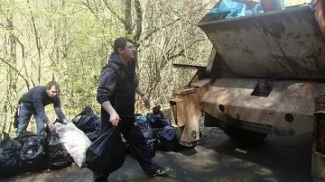 250 000 чистят България