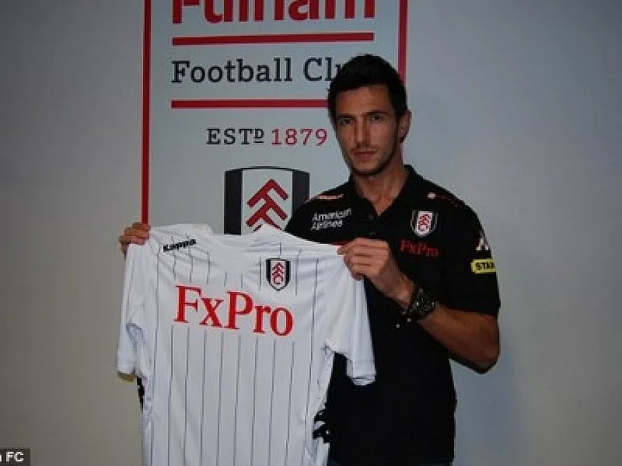 ВИДЕО: Манолев с шанс за титулярно място срещу "Арсенал"