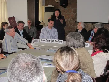 Повече пари за здраве, обеща Павлова