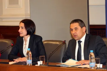 Министрите в служебния кабинет се скараха за пари
