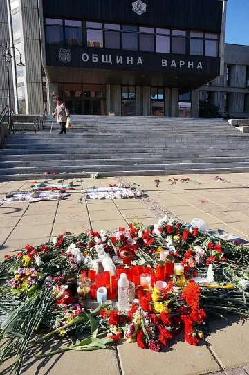 Протестиращи искат оставка на зам.-кмет на Варна