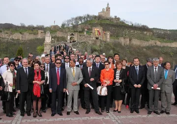 Даниел Панов решава проблема със старите падащи къщи