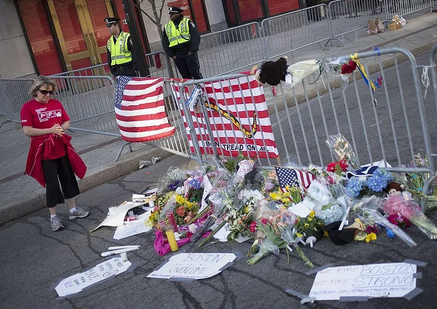 „Бостън глоуб": Единият атентатор е арестуван