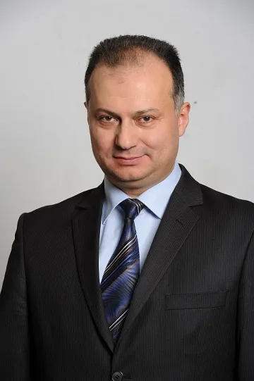 Петров: Не пипайте плоския данък, той привлича инвеститори