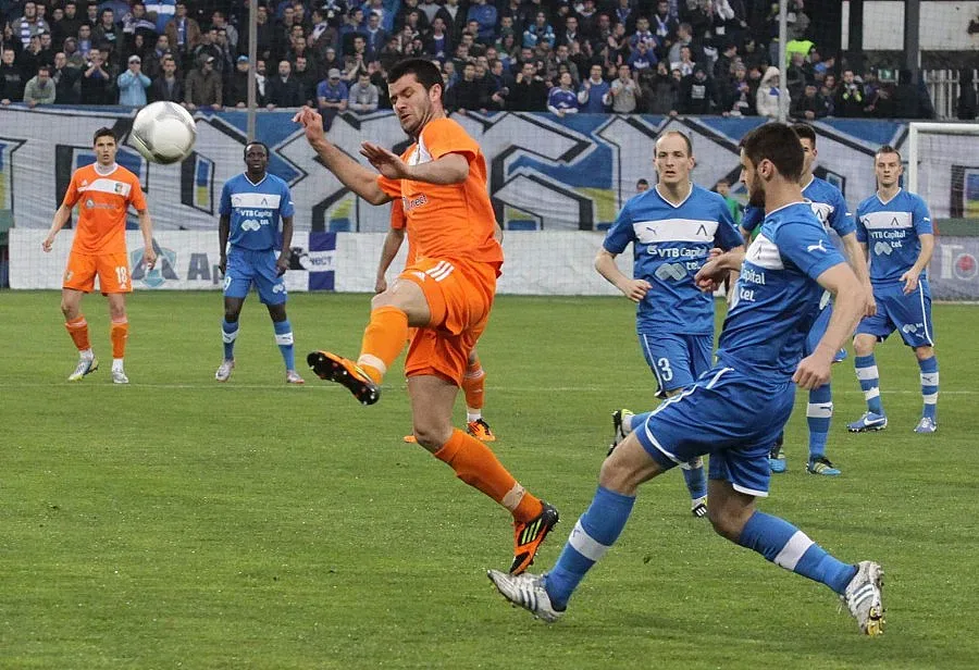 Николай Йорданов свири Литекс - Левски