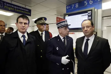 Оланд: Има терористична заплаха срещу Франция