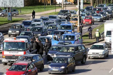 Минахме на стари коли