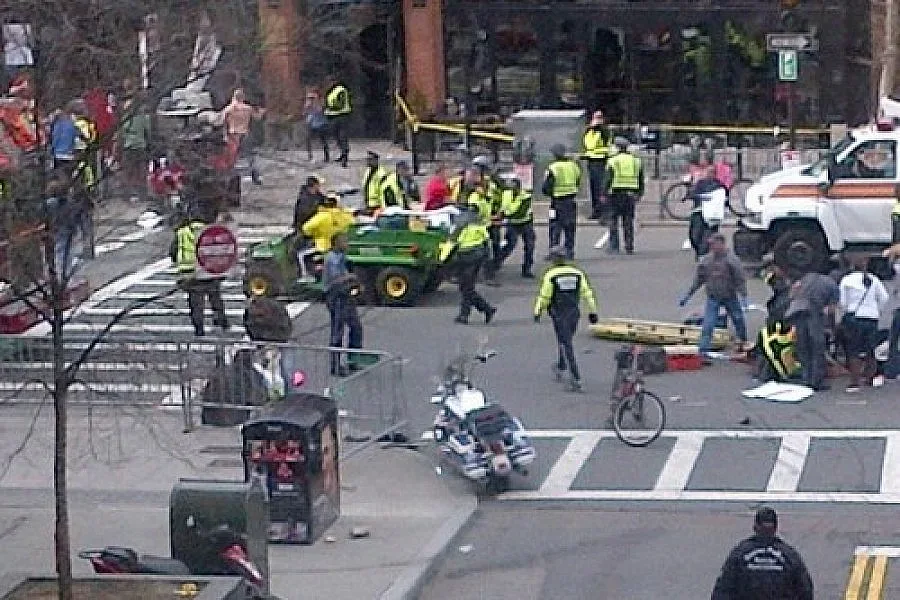 "Лос Анжелис таймс": Нова параноя с мерките за сигурност