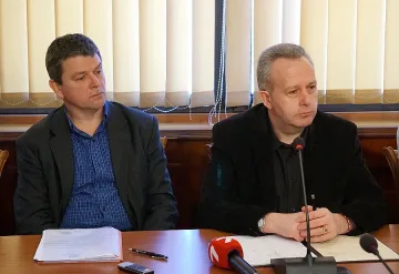 Укрепват свлачището на „Слънчев ден"