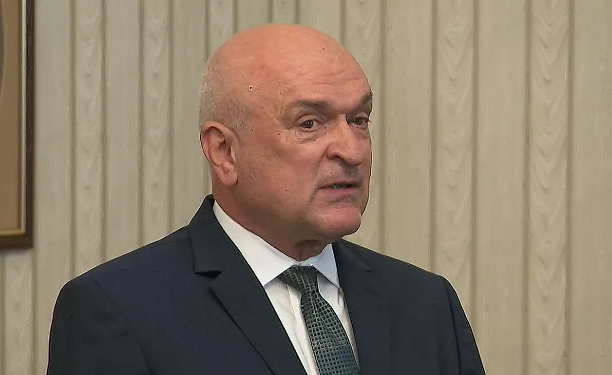 Българският еврокомисар ясен до дни