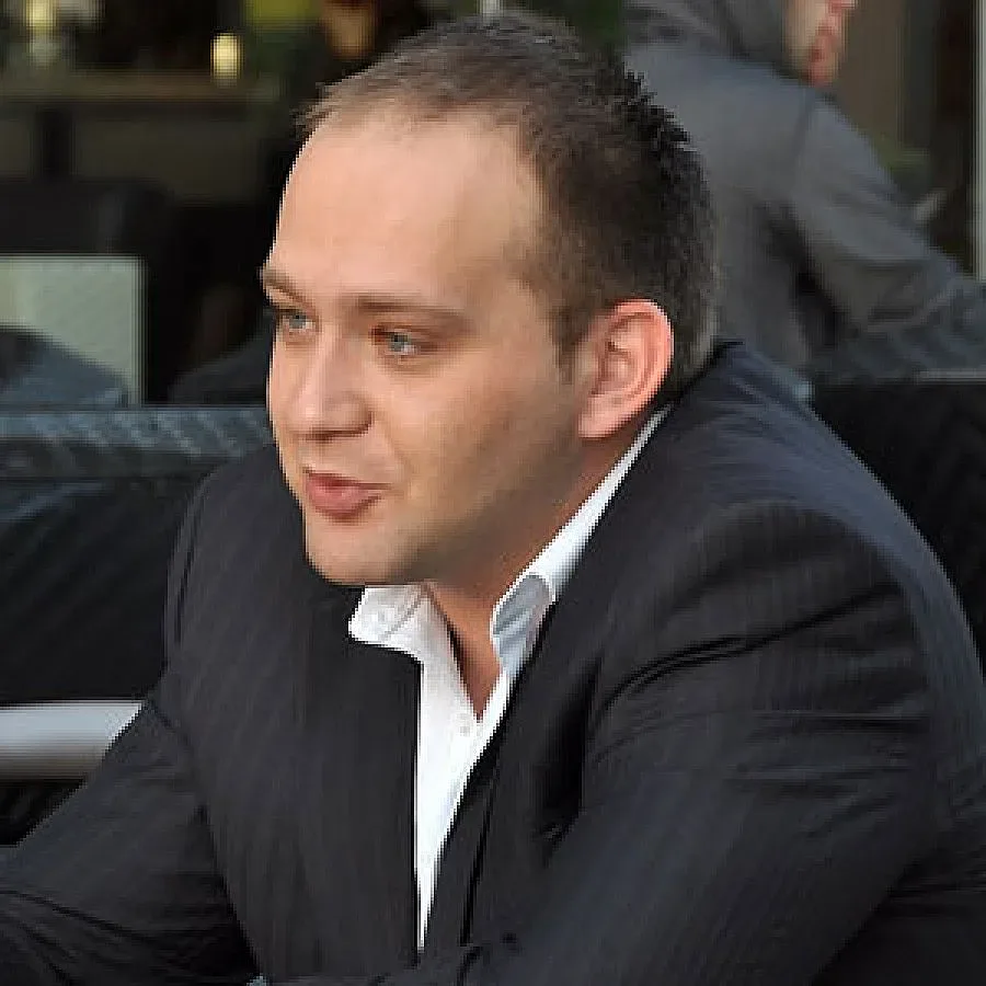 „Лидер" открива над 500 работни места по време на кампанията