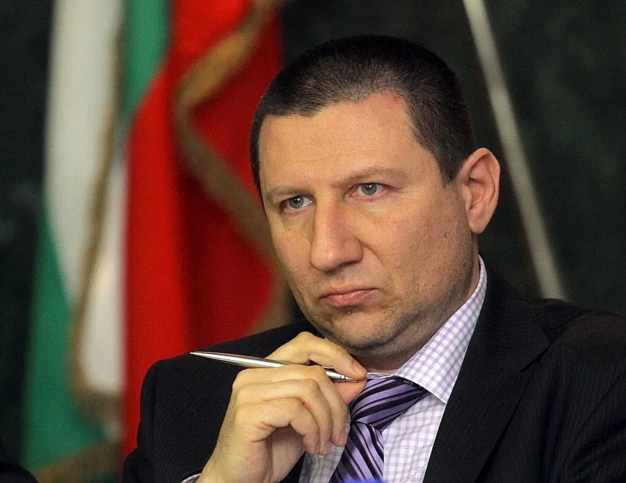 Обвинители ще възстановяват изтритата информация