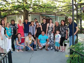 Пълна къща: Майка на седем деца 1 г. моли за работа