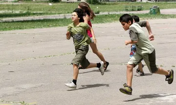 Военното обучение изненада просветата