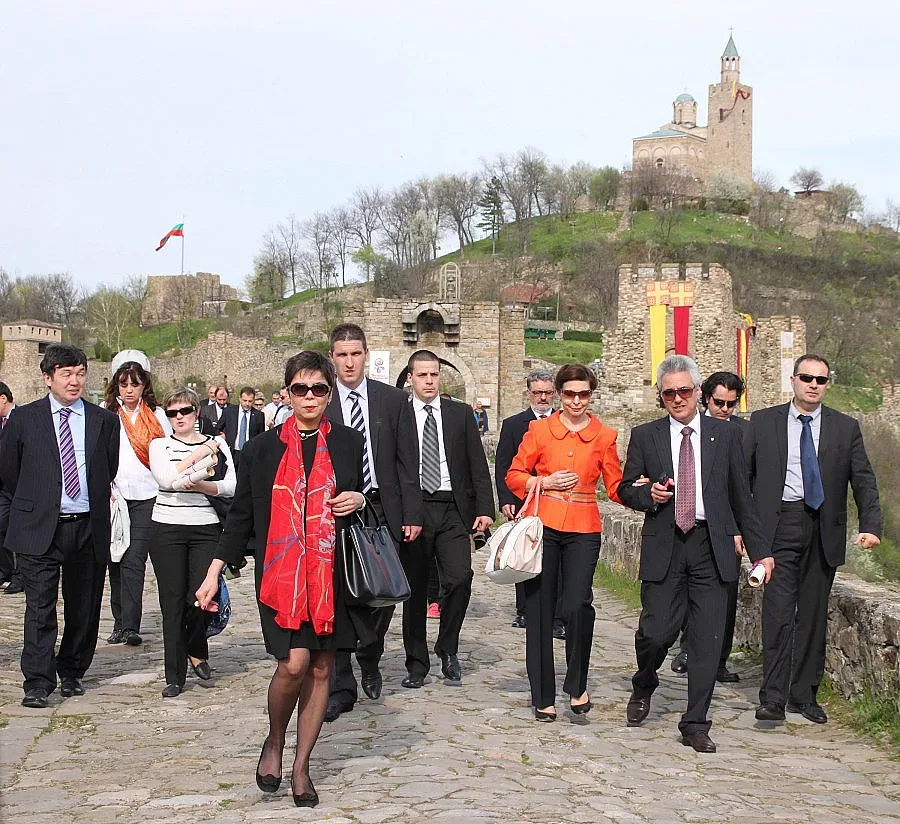 Царете на туризма си дават среща под Царевец