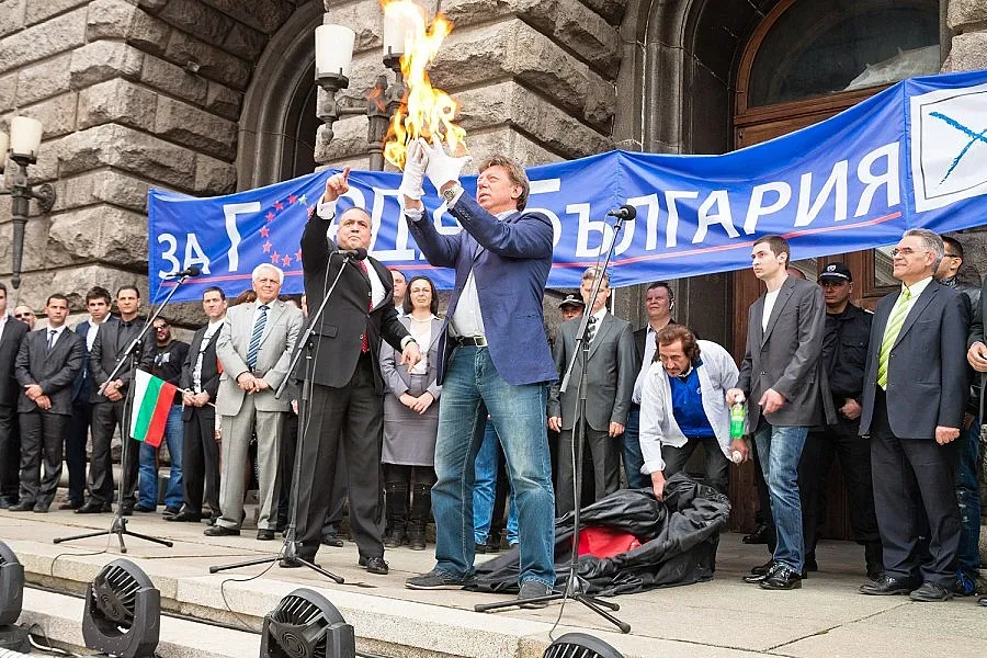 Бинев: С Борисов ще има октомврийска революция