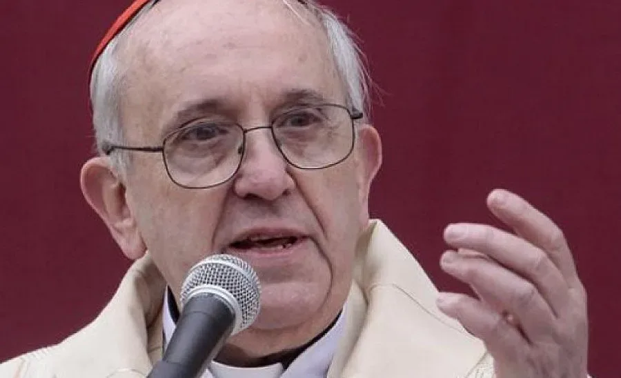 8 кардинали съветват папата