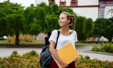 Важно за родителите! Еднократна помощ за ученици в 8 клас