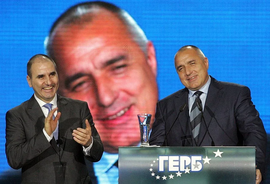 Над 5000 посрещнаха Бойко на Античния театър