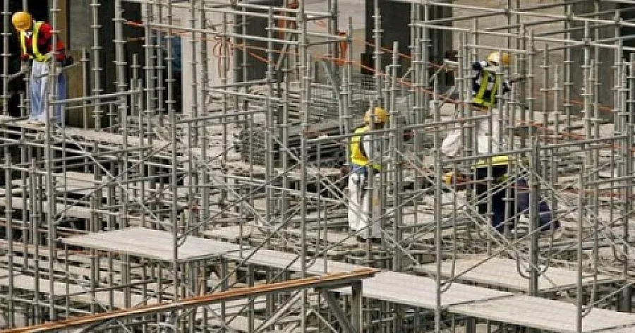 Пловдив със стъклен небостъргач