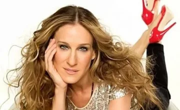 Кари Брадшоу си продава обувките