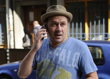 Гъмов, хамелеонът